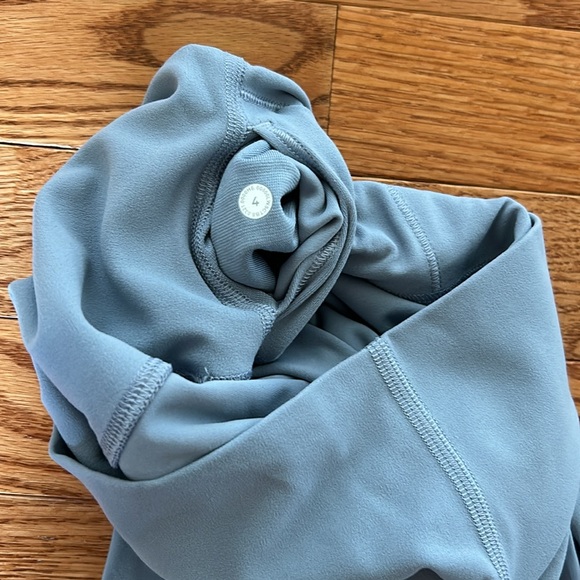 Lululemon Align Leggings. Size 4. Chambray blue - Picture 3 of 6